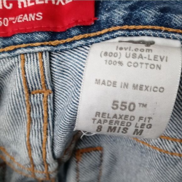 Vintage Levi's Jeans  - Picture 4 of 9